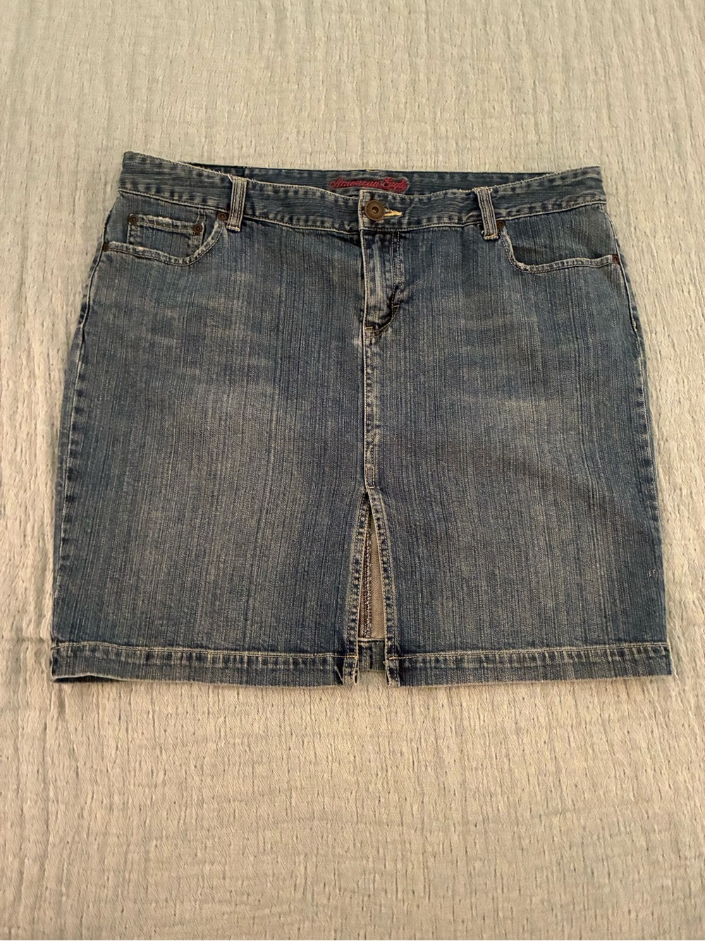 American Eagle Outfitters Leather Patch Blue Denim Waistband